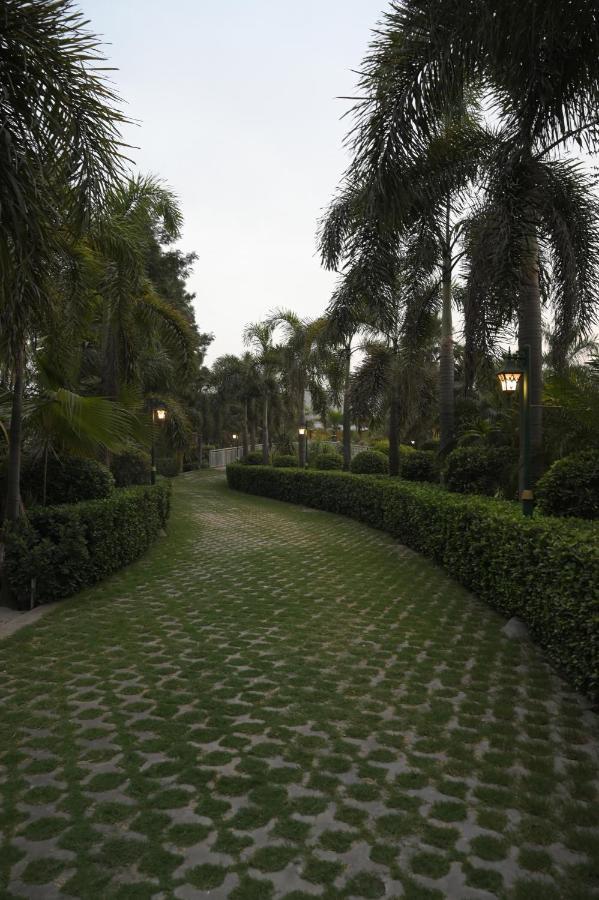 Kamal Resorts - The Luxury Of Being Yourself Ludhiana Esterno foto
