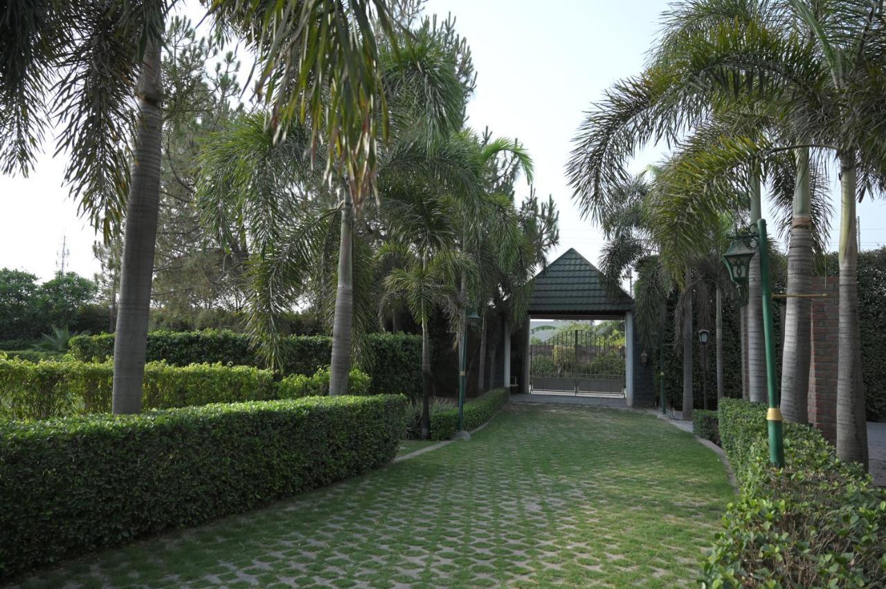 Kamal Resorts - The Luxury Of Being Yourself Ludhiana Esterno foto